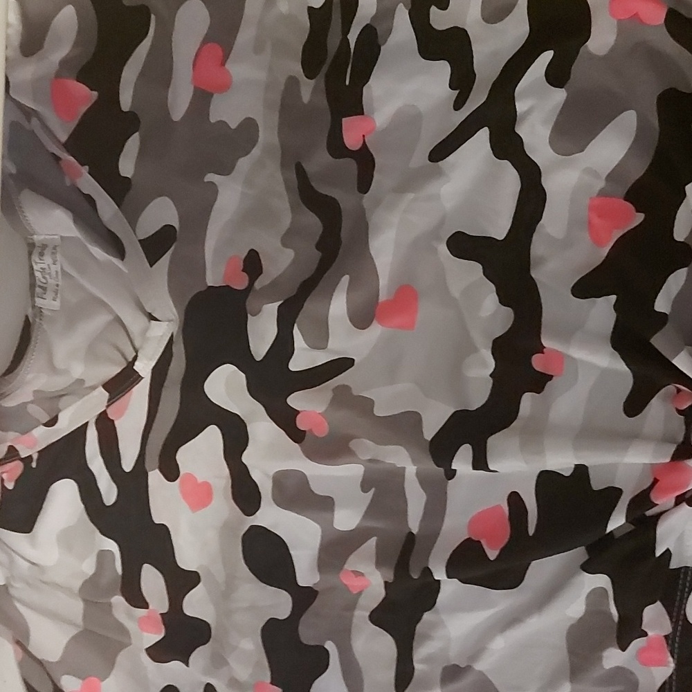 Camo short sleeve shirt
